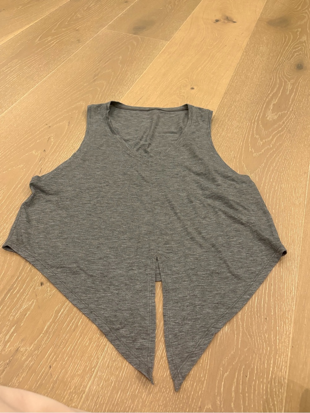 LULULEMON Women's Gray Sleeveless V-Neck Tie Front Hem Tank Top